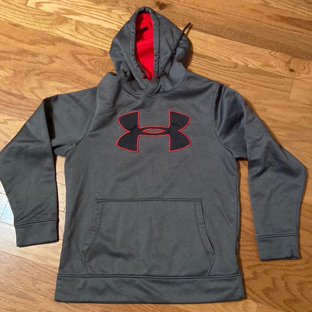 Under Armour Hoodie men’s small.